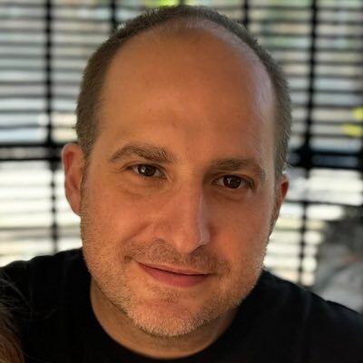 Dr. Carlos Alvarez