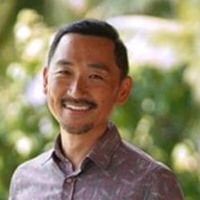 Toshi Iwase