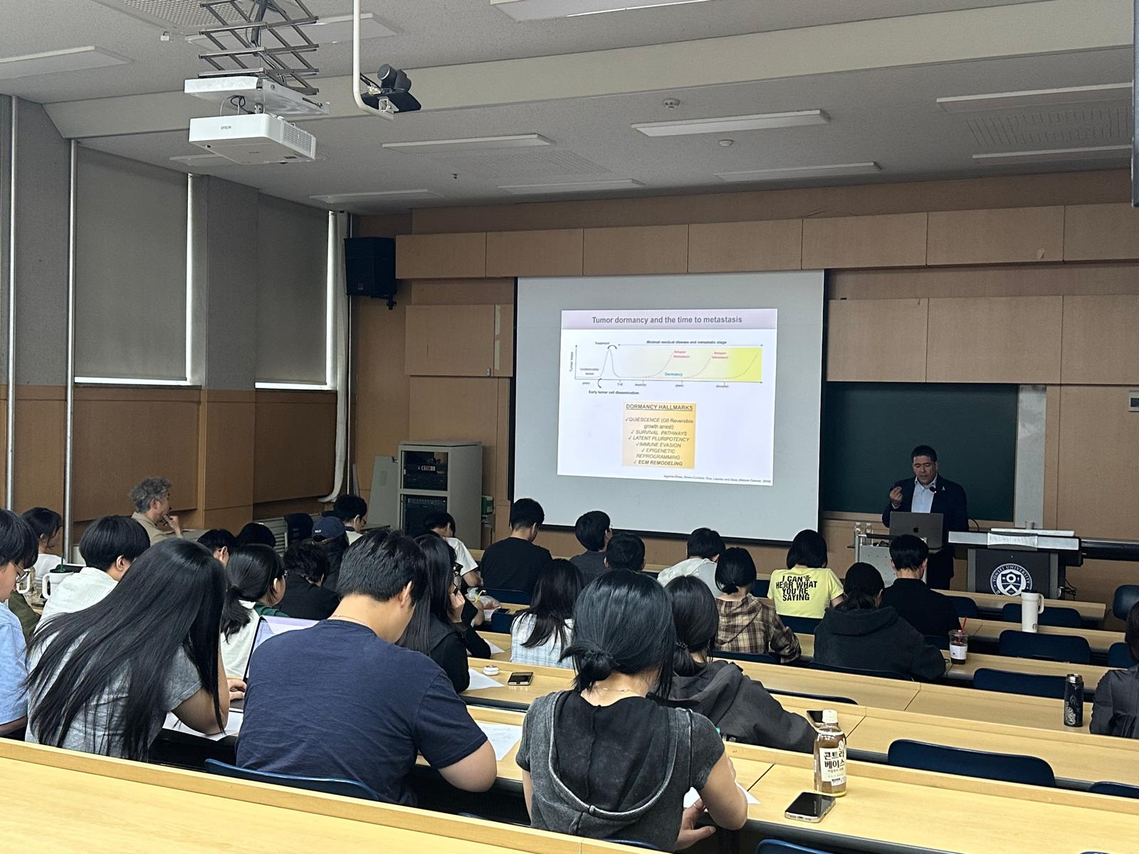 Had a great time at @yonsei_u in #Seoul!Thanks to @MetastasisRS board member Henry Park fo