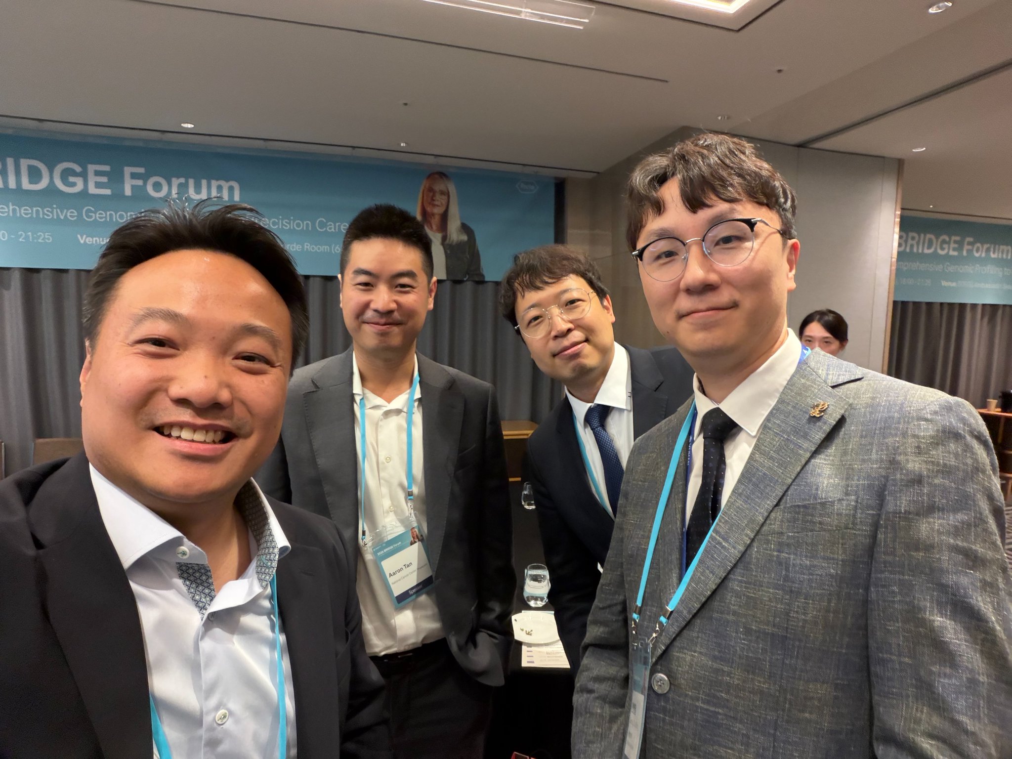 A couple of #happy #Wefies 📸 at @IASLC #WCLC26 🇰🇷. Looking forward to the formal start of