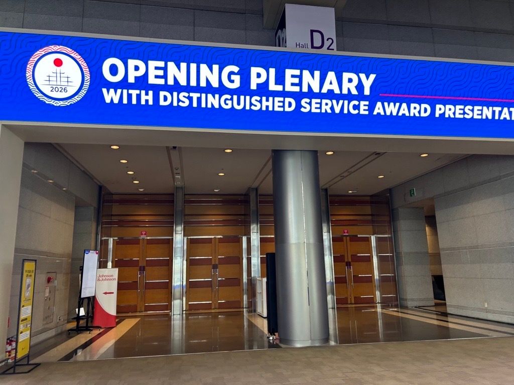 🫁 Happening now: The #WCLC26 opening plenary with distinguished service award presentation