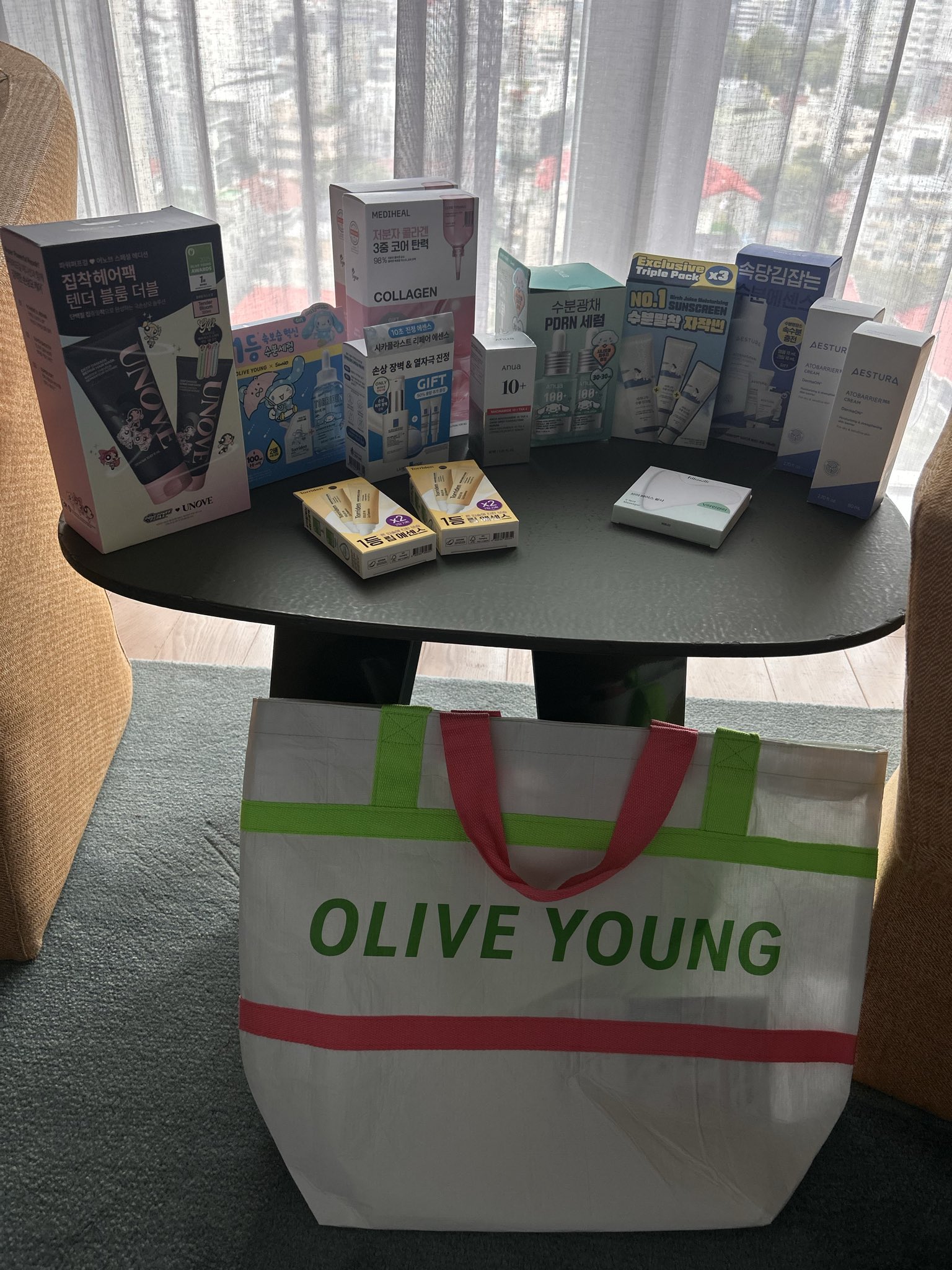 Loving all the amazing skincare products here at @oliveyoung in #korea #glassskingoals #WC