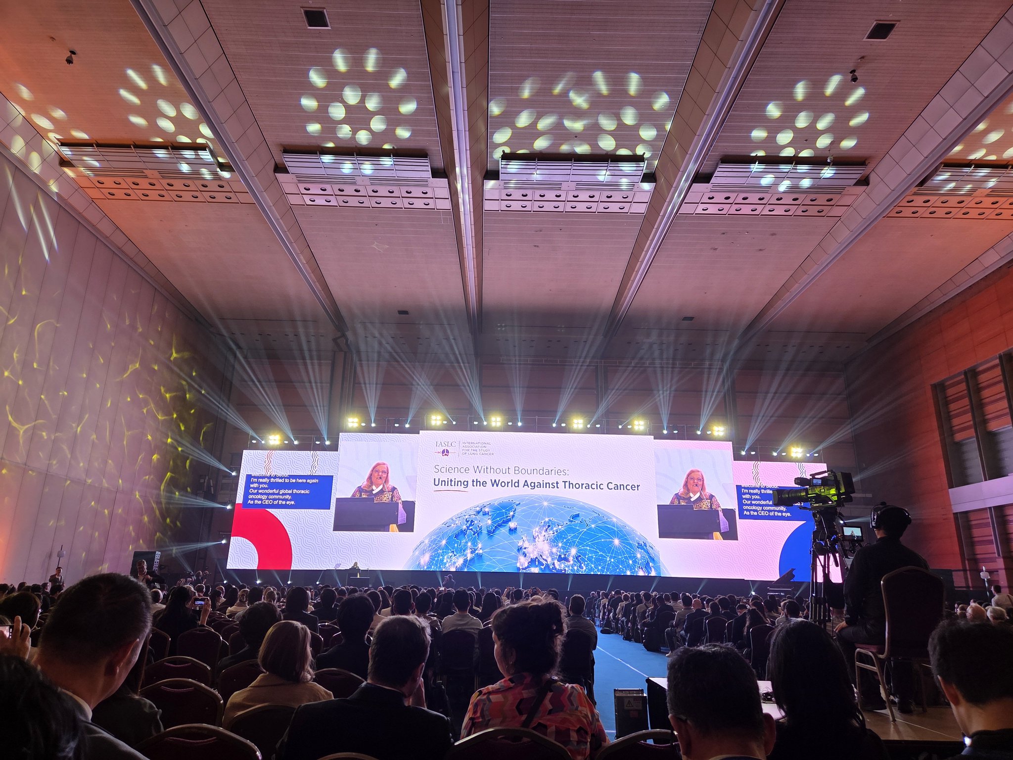 A full-house as the Plenary Session of the @IASLC #WCLC26 has kicked off! 🌎 🫁 🇰🇷 https://t