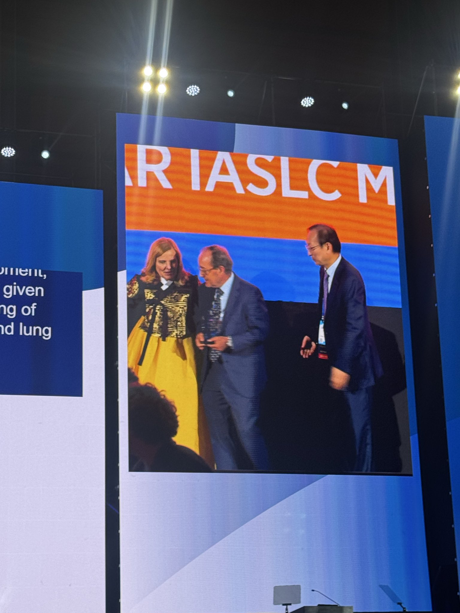 So wonderful to see Luis Montuenga receiving this well-deserved recognition at #WCLC26! 👏👏