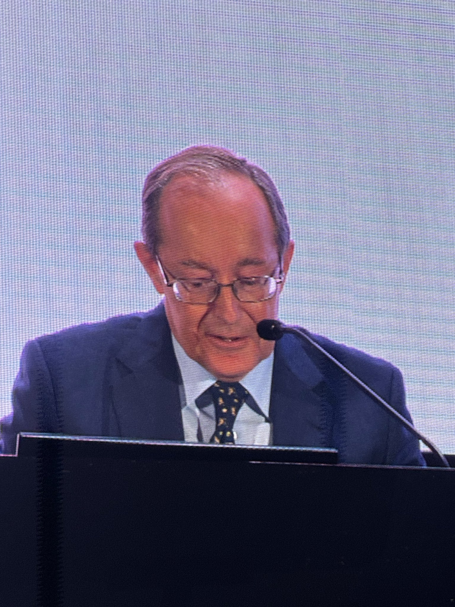 So wonderful to see Luis Montuenga receiving this well-deserved recognition at #WCLC26! 👏👏