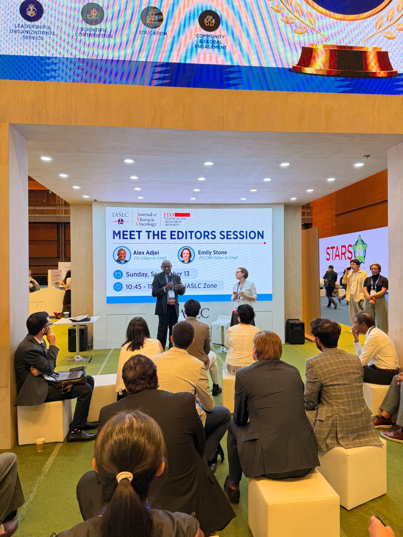 Meet the Editors at #WCLC26! 📚
JTO Editor-in-Chief Dr. Alex Adjei and JTO Clinical and Re