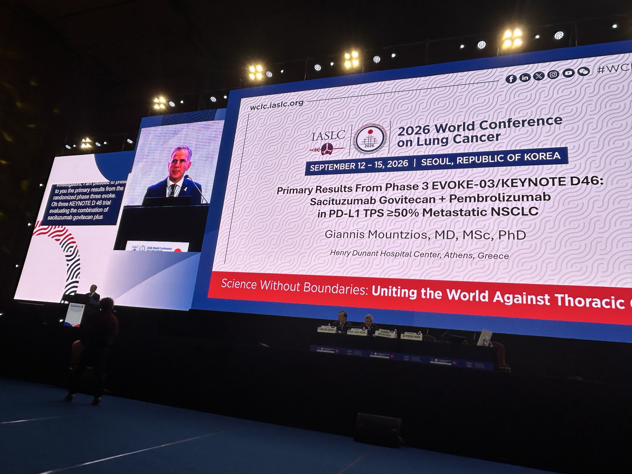 Dr. Giannis Mountzios @g_mountzios presented at @IASLC #WCLC26 the EVOKE-03 Phase 3 study