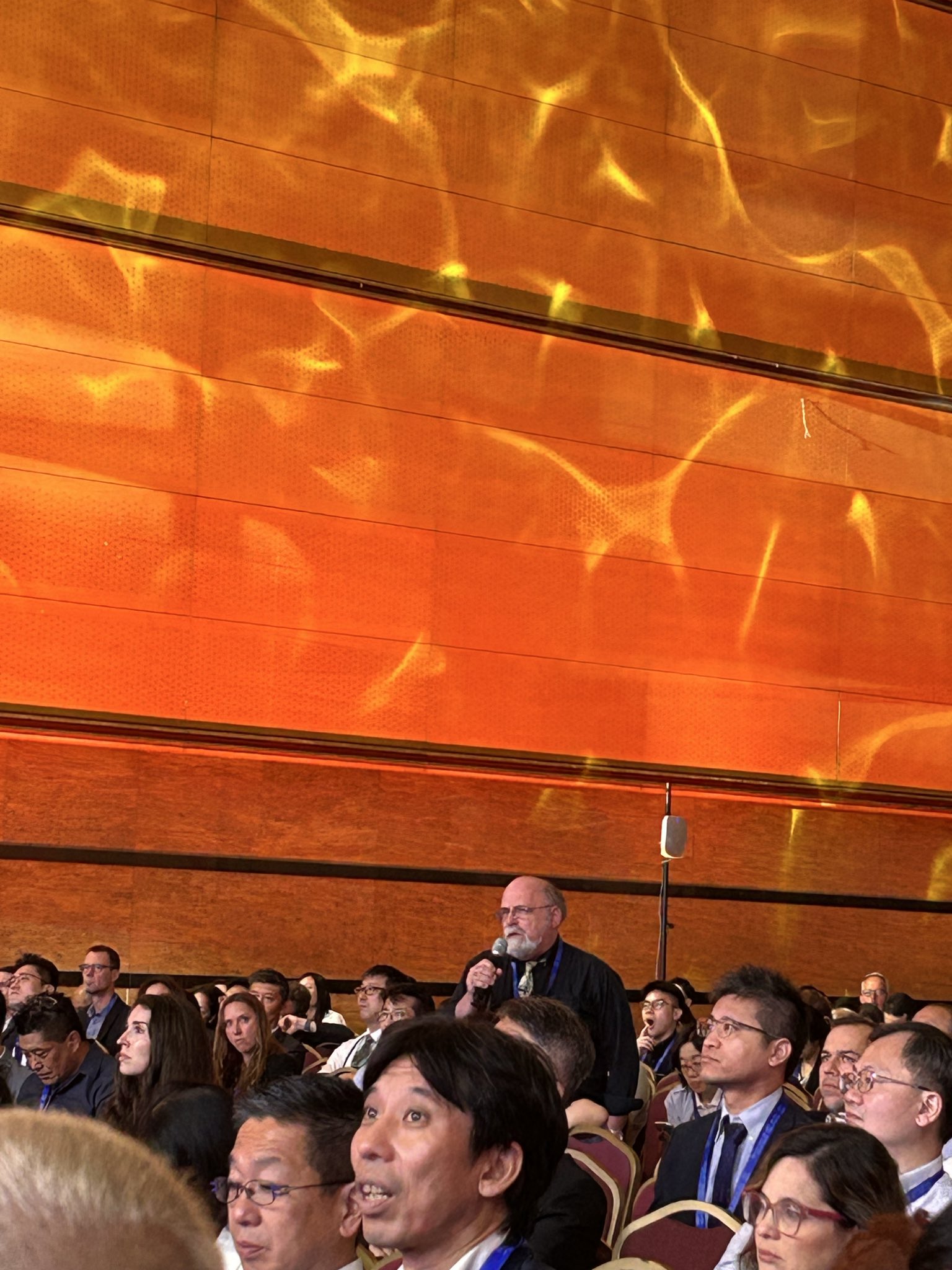 Classic. For the doctor who needs no introduction at microphone 3. @IASLC #WCLC26
@Corey