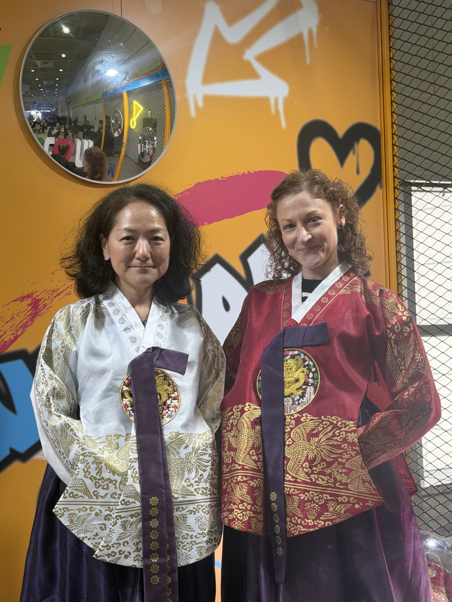 Feeling fancy in our hanboks at @IASLC #WCLC26 . #lcsm https://t.co/GP8tBQ9NJ3