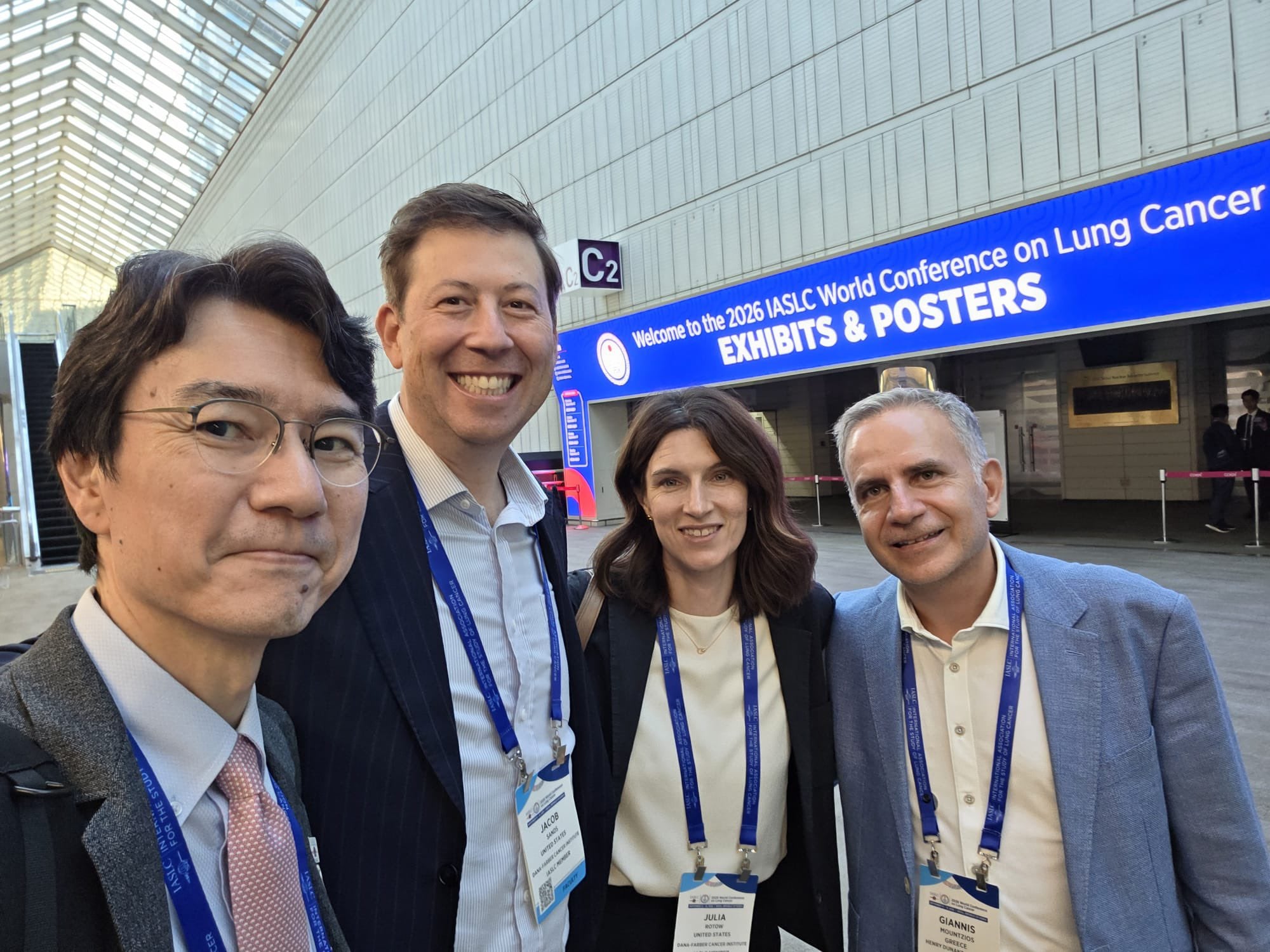 Time to leave 🛫an unforgettable #WCLC26 and majestic Seoul 👘…
What stays on is breakthrou